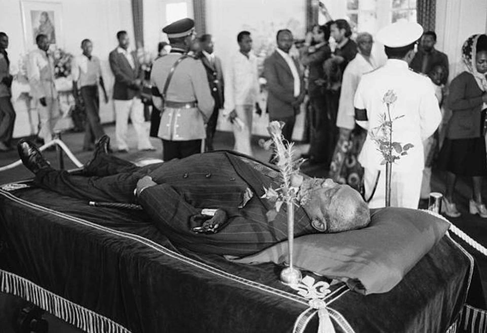 Death of Kenyatta (1978)_President Jomo Kenyatta Lying in State in 1978